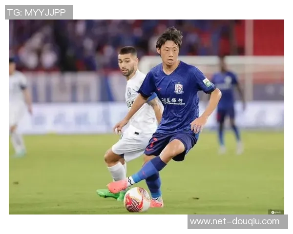 中超精彩对决申花迎战深圳全力争胜展现球队实力与斗志 中超精彩对决申花迎战深圳全力争胜展现球队实力与斗志