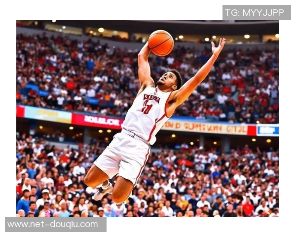 克罗急流与西雅图海的激烈对决展现篮球魅力与团队精神 克罗急流与西雅图海的激烈对决展现篮球魅力与团队精神