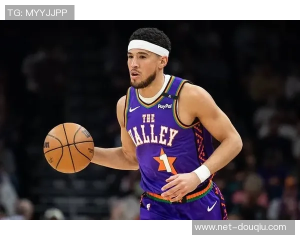 德文布克的崛起之路:从新秀到NBA超级明星的蜕变历程 德文布克的崛起之路:从新秀到NBA超级明星的蜕变历程